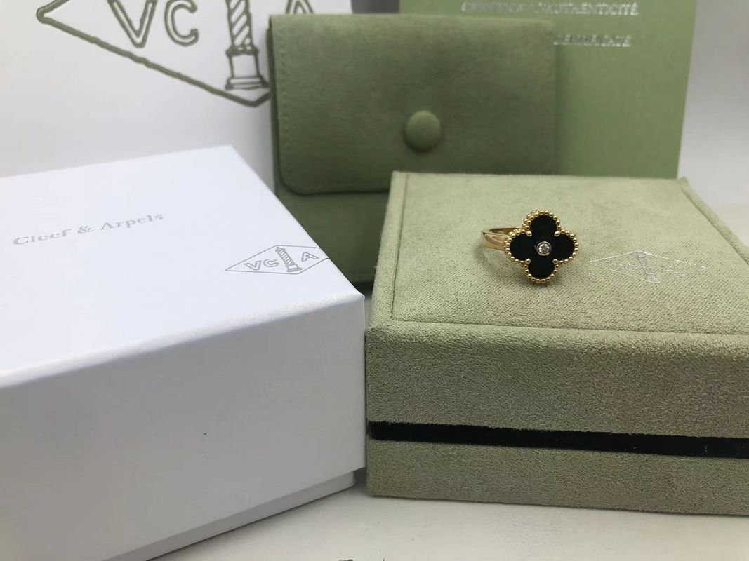 Качество Van Cleef и диамант круга оникса желтого золота кольца Альгамбра года сбора винограда Arpels фабрика