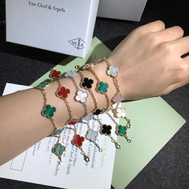 Качество 18K золото Золото персонализированное годом сбора винограда Браслет Van Cleef & Arpels фабрика