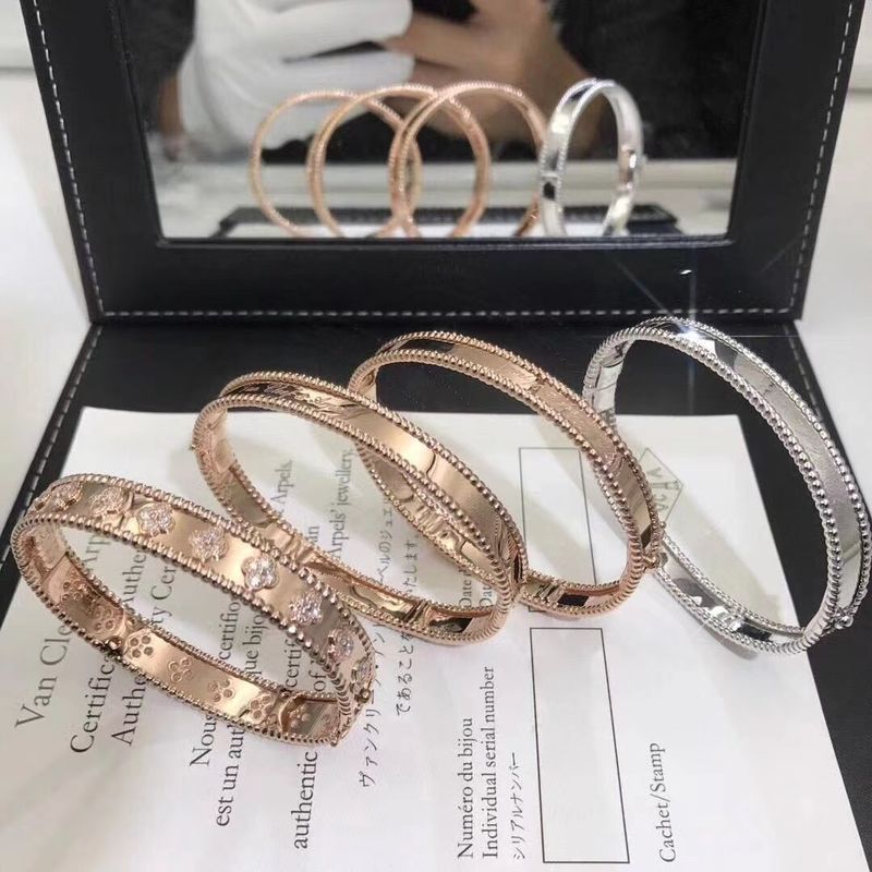 Качество Белой розы браслета подписи Perlee золота 18k средней модели VCA золото реальной желтое фабрика