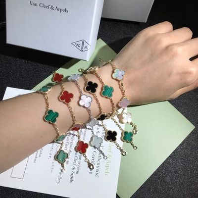 Качество 18K золото Золото персонализированное годом сбора винограда Браслет Van Cleef & Arpels фабрика