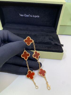 Альгамбра Браслет Van Cleef и камень VCARD35500 Carnelian желтого золота мотивов 18K Arpels 5 красный
