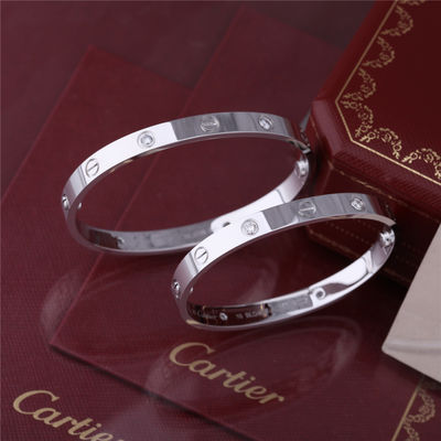 Качество Классический браслет любов диамантов Bangle 4 любов с в ювелирными изделиями Workmanship БЕЛОГО ЗОЛОТА 18 каратов точными фабрика