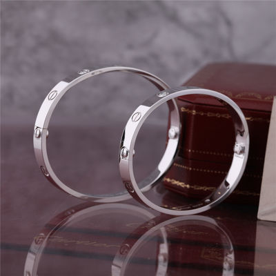 Качество Классический браслет любов диамантов Bangle 4 любов с в ювелирными изделиями Workmanship БЕЛОГО ЗОЛОТА 18 каратов точными фабрика