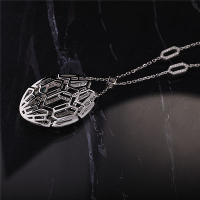 Качество Ожерелье Италии роскошное Serpenti в наборе белого золота 18K с изумрудными глазами и с диамантами pavé на цепи и голове фабрика